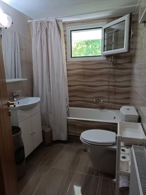 Ολόκληρος Όροφος Αγροτική Οικία Apartman Néos Pírgos Kültér fotó