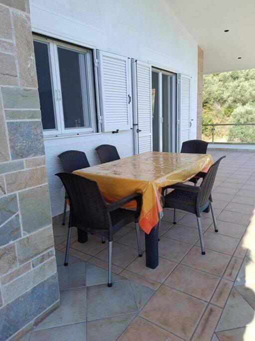 Ολόκληρος Όροφος Αγροτική Οικία Apartman Néos Pírgos Kültér fotó